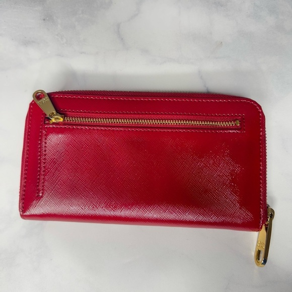 Badgley Mischka Red Patent Leather Wallet - Picture 7 of 11